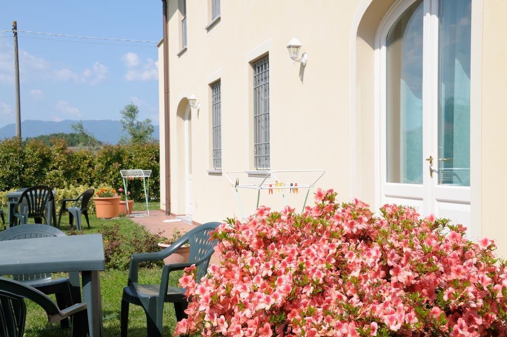 Appartamenti Vacanze Il Nottolini Capannori Bagian luar foto